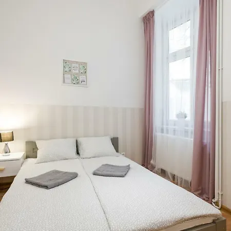 Daire Xxl Old Town 24 H - Check In, Wi-fi *